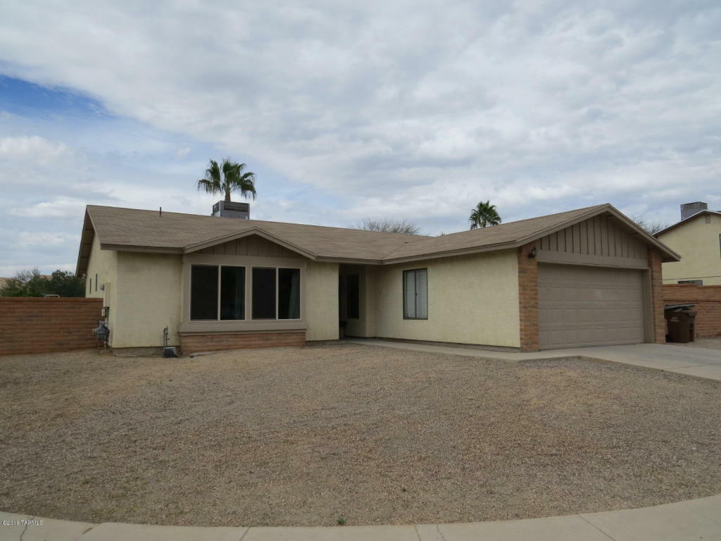Property Photo: 9257 N Eagle Dancer Drive AZ 85742