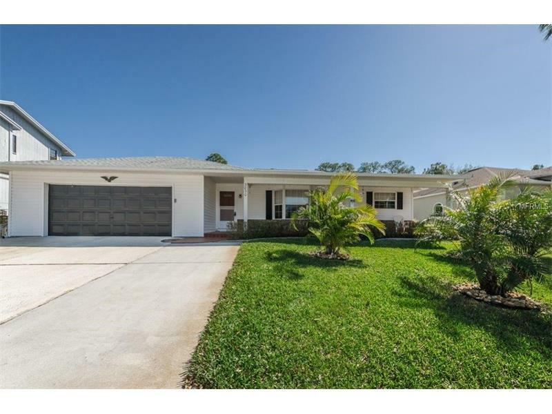 Property Photo:  3030 Evensong Court  FL 34690 