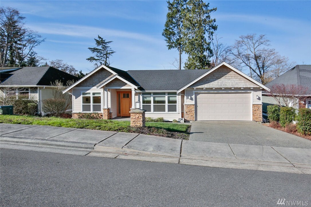 Property Photo:  1230 7th Avenue S  WA 98020 