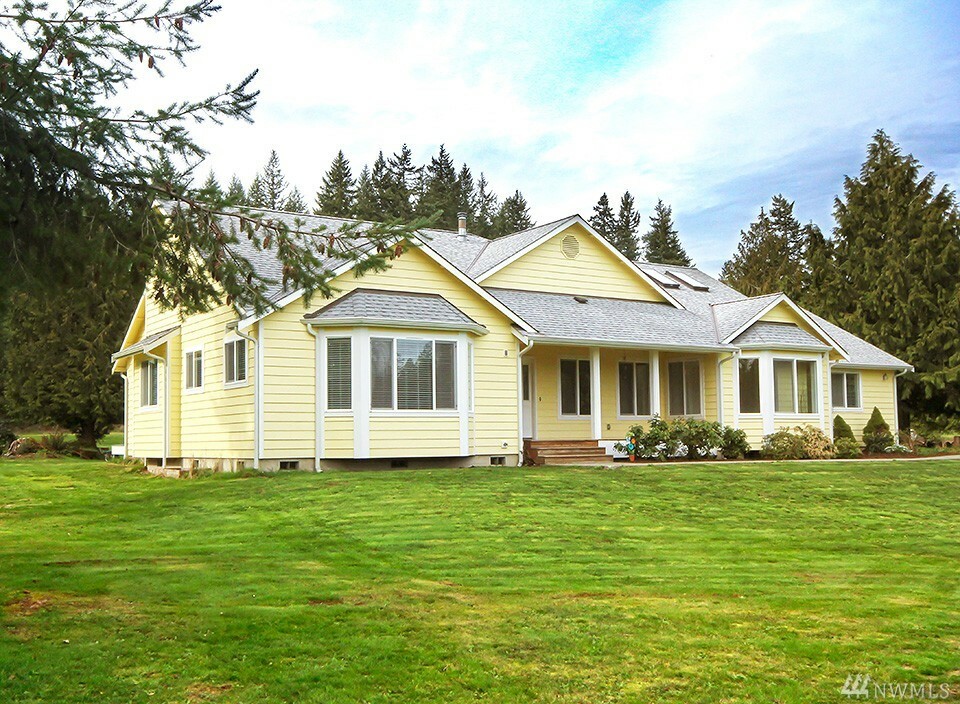 Property Photo:  16704 6th Ave NW  WA 98223 