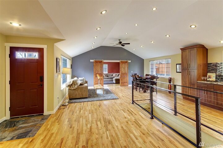 Property Photo:  10504 NE 194th St  WA 98011 