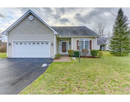 Property Photo: 17 Partridge Run 17 CT 06082