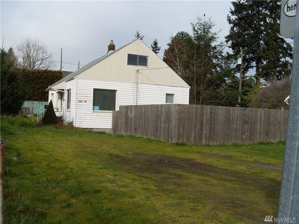 Property Photo:  1802 NW 85th St  WA 98117 