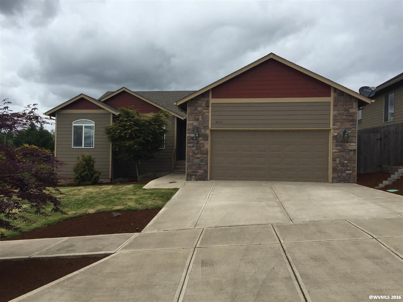 Property Photo: 3053 Eagle Ridge Av NW OR 97304