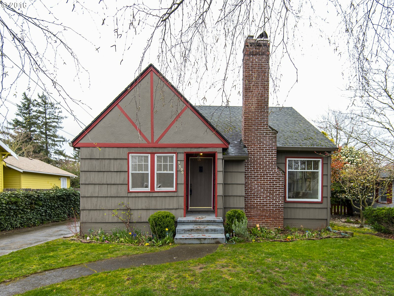 Property Photo:  3356 NE 77th Ave  OR 97213 