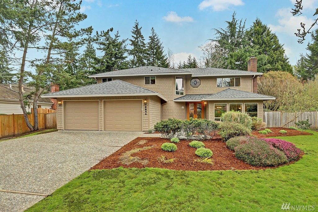Property Photo: 2544 Medina Cir WA 98039