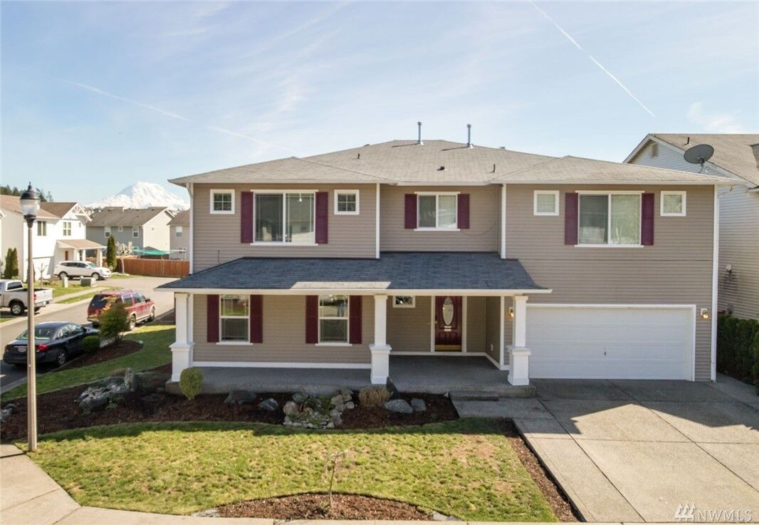 Property Photo: 17909 93rd Ave E WA 98375
