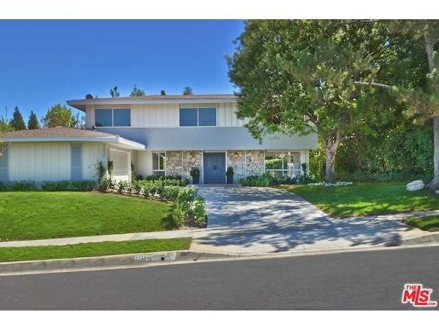 22334 Liberty Bell Rd  Calabasas CA 91302 photo