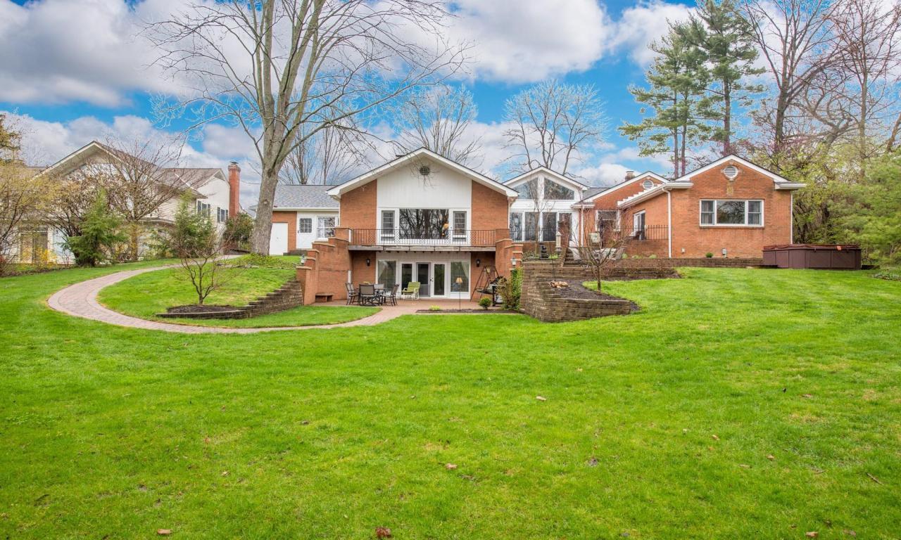 Property Photo:  2645 Haverford Road  OH 43220 