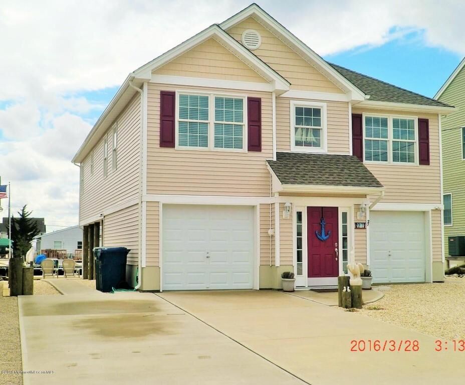 Property Photo:  27 W Navasink Drive  NJ 08087 