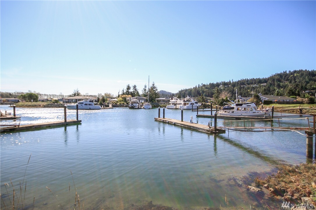 Property Photo: 170 Swinomish Dr WA 98257