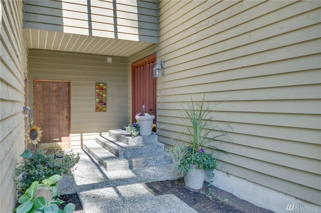 Property Photo:  18104 NE 196th St  WA 98077 