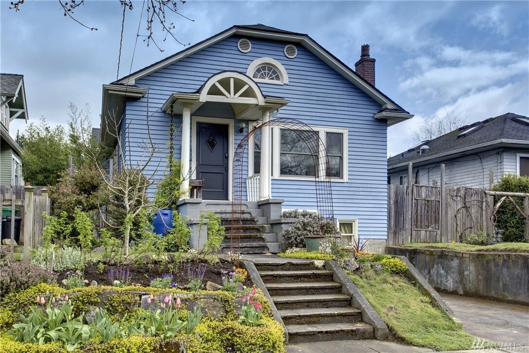 Property Photo: 906 26th Ave WA 98122