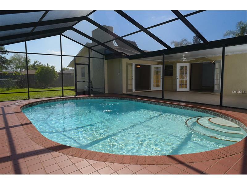 Property Photo:  1221 Georgetowne Place  FL 34232 