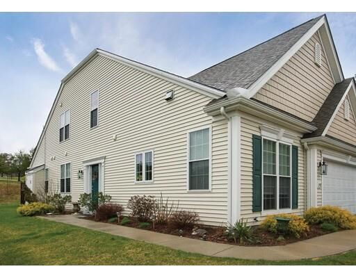 Property Photo:  7 Bartlett Way 2  MA 02452 