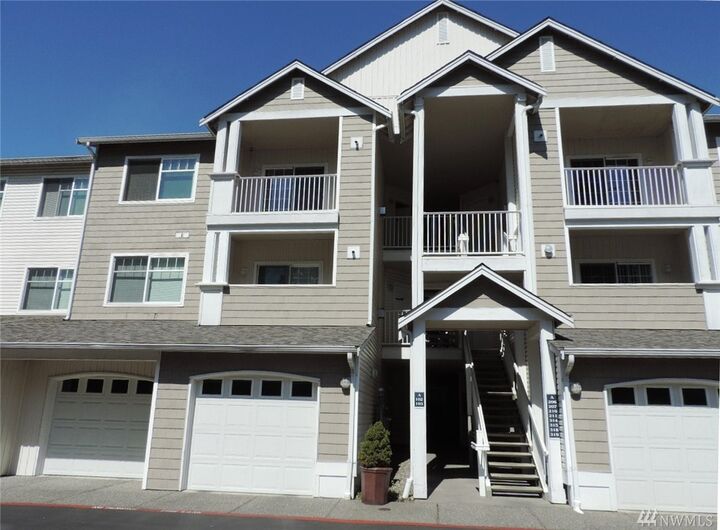 14714 Admiralty Wy A-318  Lynnwood WA 98087 photo