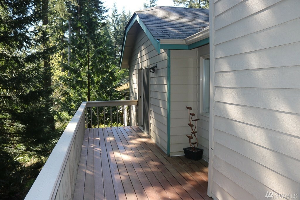 Property Photo: 71 Sudden Valley Dr WA 98229