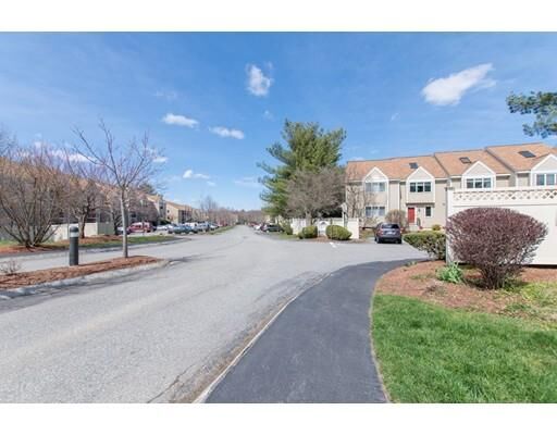 Property Photo:  92 Hunters Run Pl 92  MA 01832 