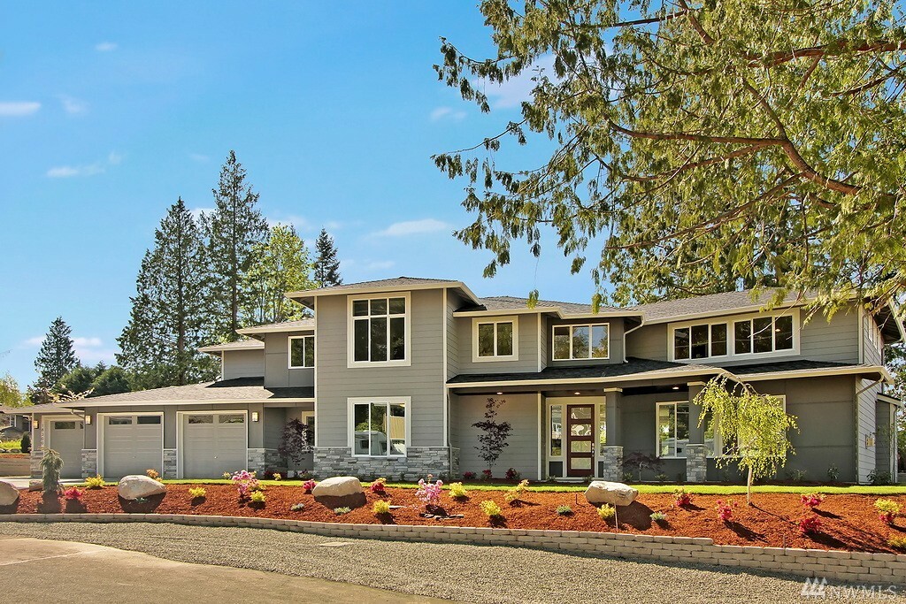 Property Photo: 18300 Sunset Wy WA 98026