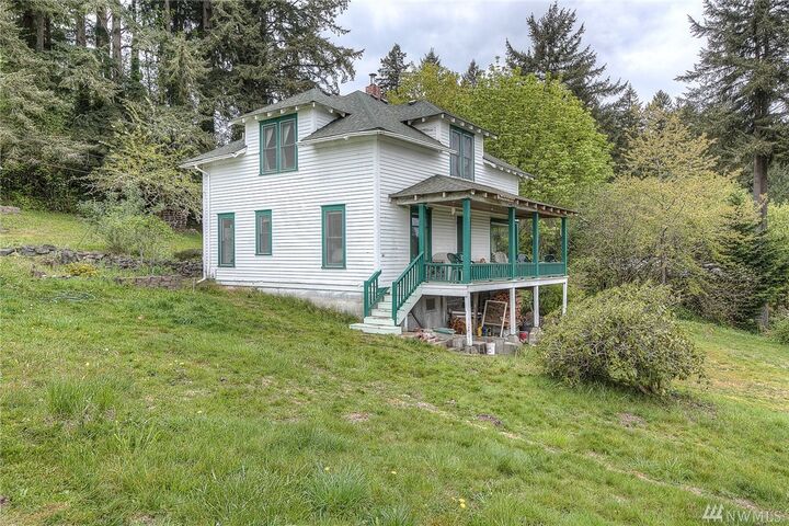 Property Photo:  2021 50th Ave NW  WA 98335 