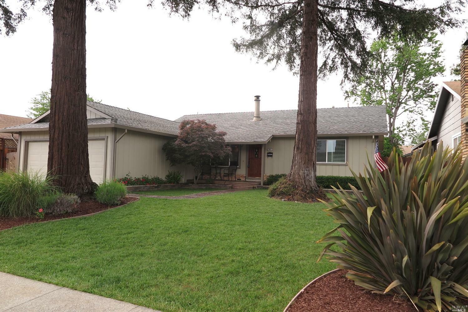 Property Photo:  1411 Tanager Lane  CA 94954 