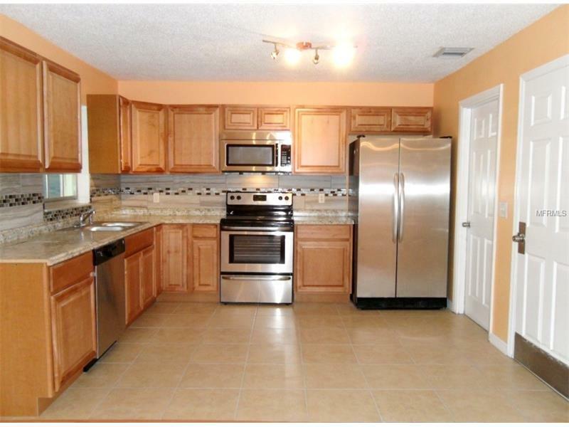 Property Photo: 8029 Towne Court FL 32818