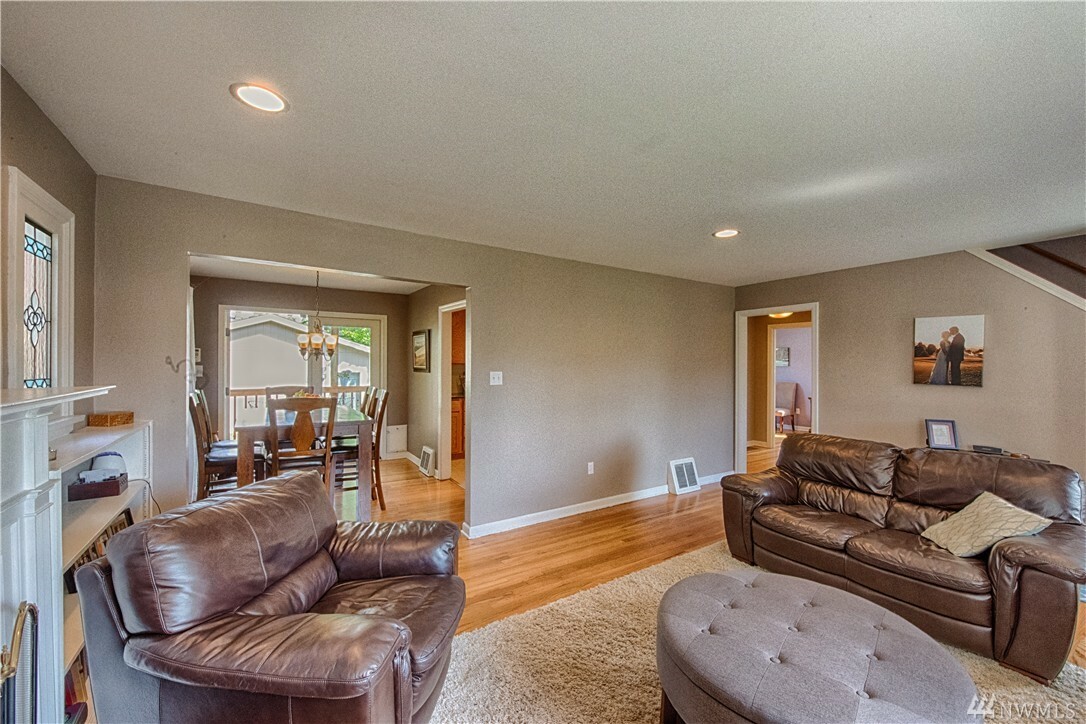 Property Photo:  4107 N 36th St  WA 98407 