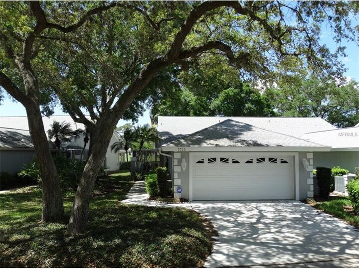 7722 Palm Aire Lane  Sarasota FL 34243 photo