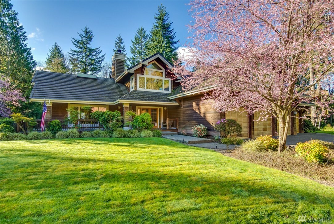 Property Photo: 10199 Affirmed Lane NE WA 98110