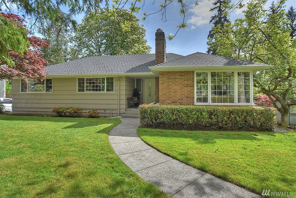 Property Photo: 12520 19th Ave NE WA 98125