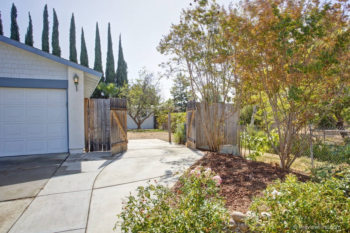 Property Photo:  1399 Stanley Way  CA 92027 