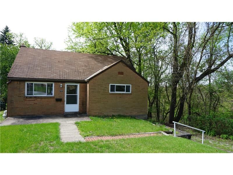 Property Photo:  757 Valemont  PA 15147 