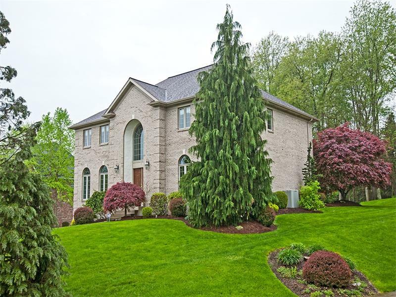 Property Photo:  203 Canterwood Dr.  PA 15367 