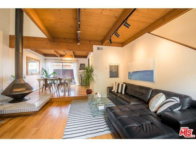 Property Photo: 1552 Harvard St 4 CA 90404