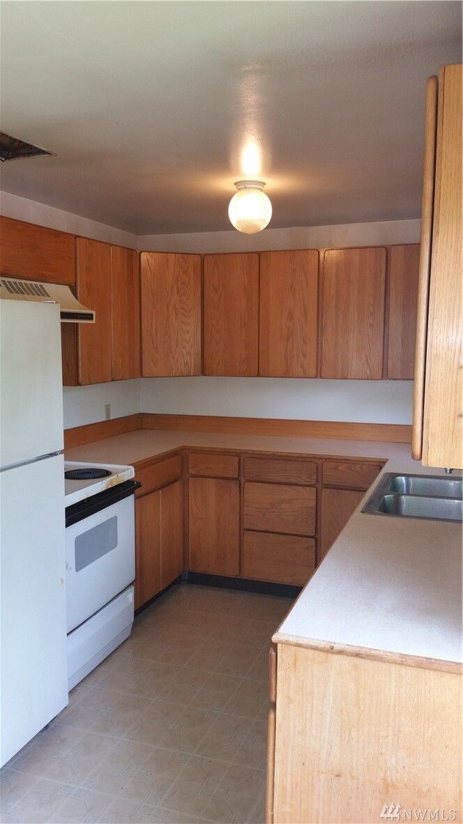 Property Photo: 4710 S Dawson Street WA 98118