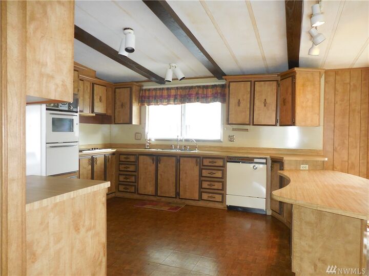 Property Photo:  13320 Highway 99 174  WA 98204 