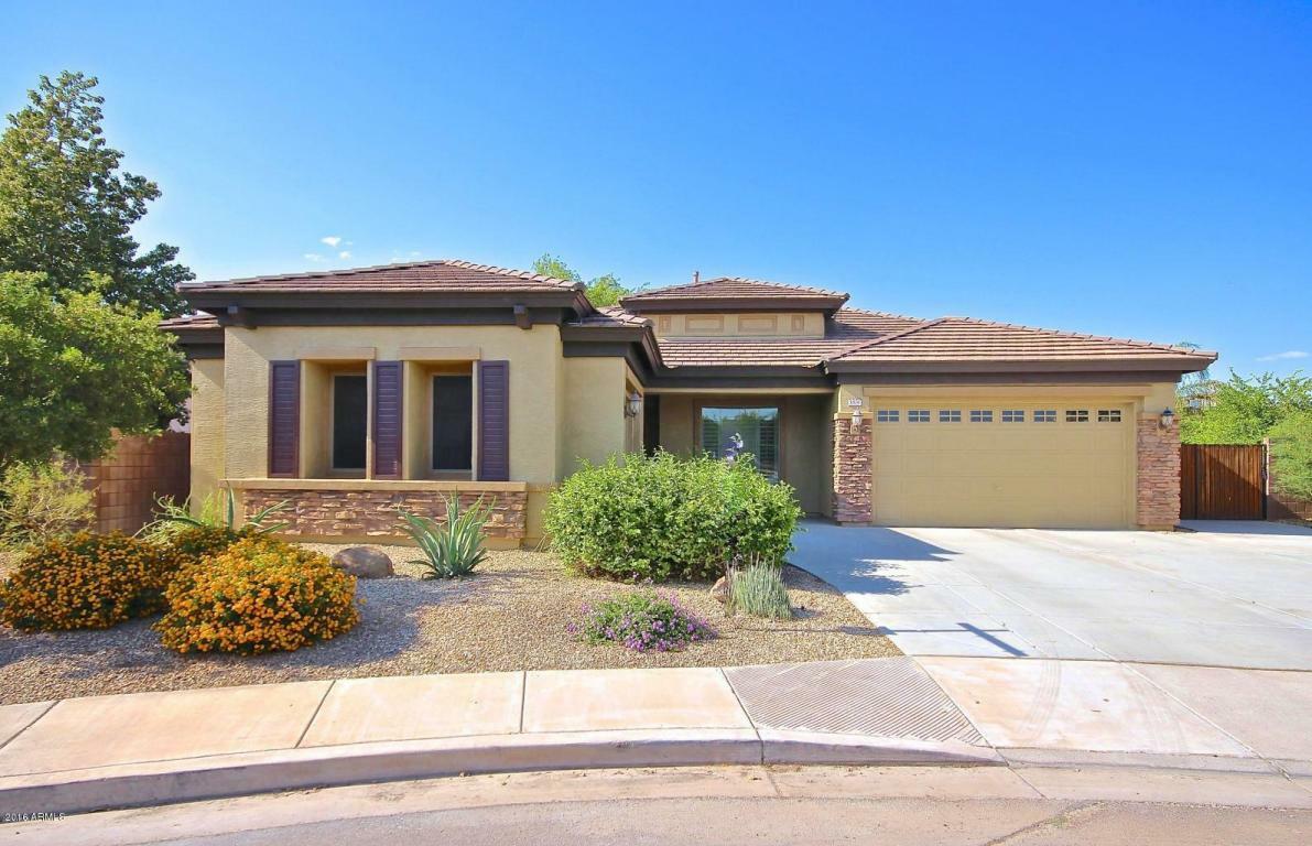 Property Photo:  1876 E Glacier Place  AZ 85249 