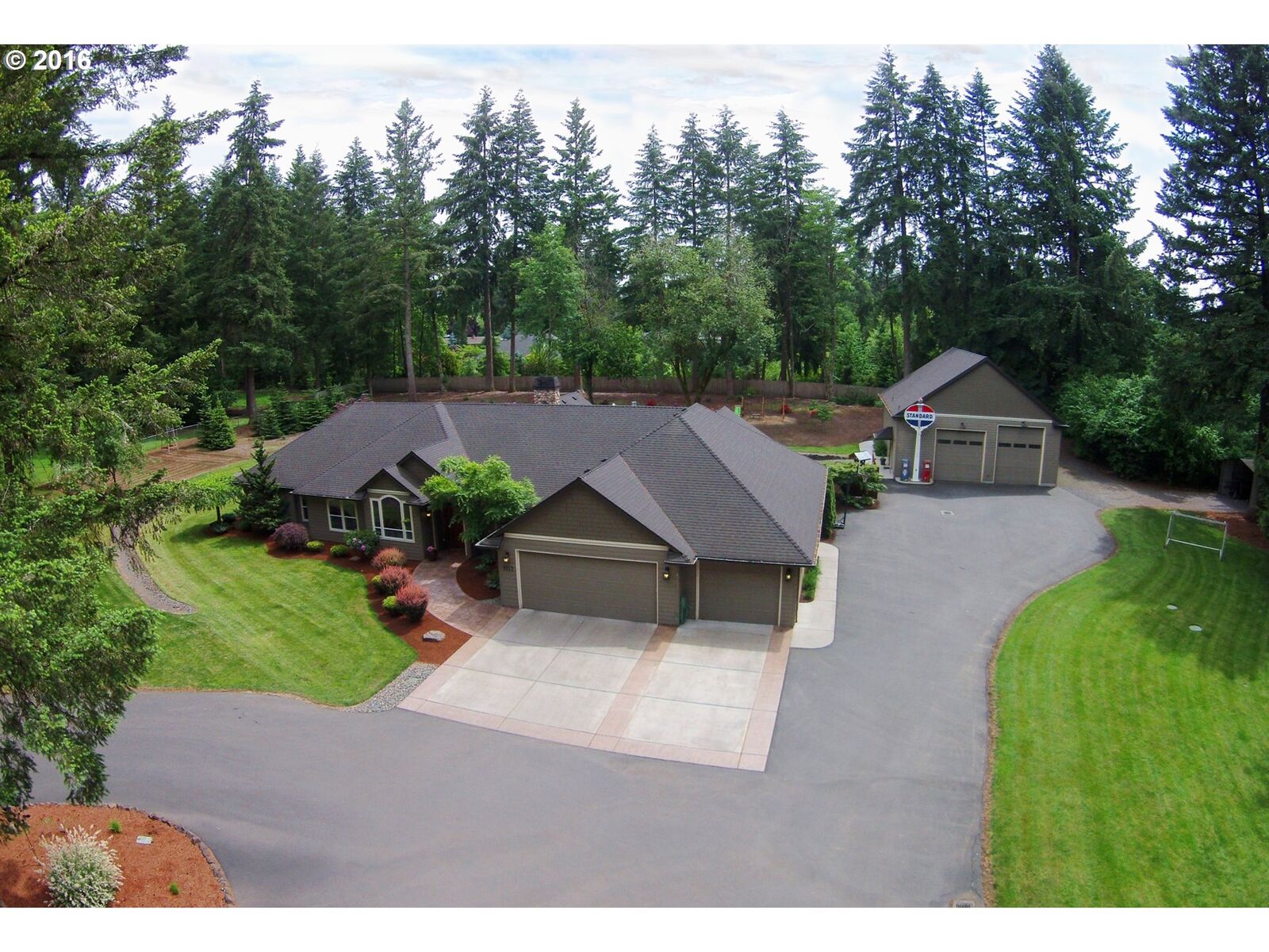 Property Photo: 5217 NE 129th Cir WA 98686