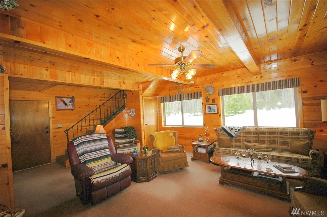 Property Photo:  11 Buck Cir  WA 98833 