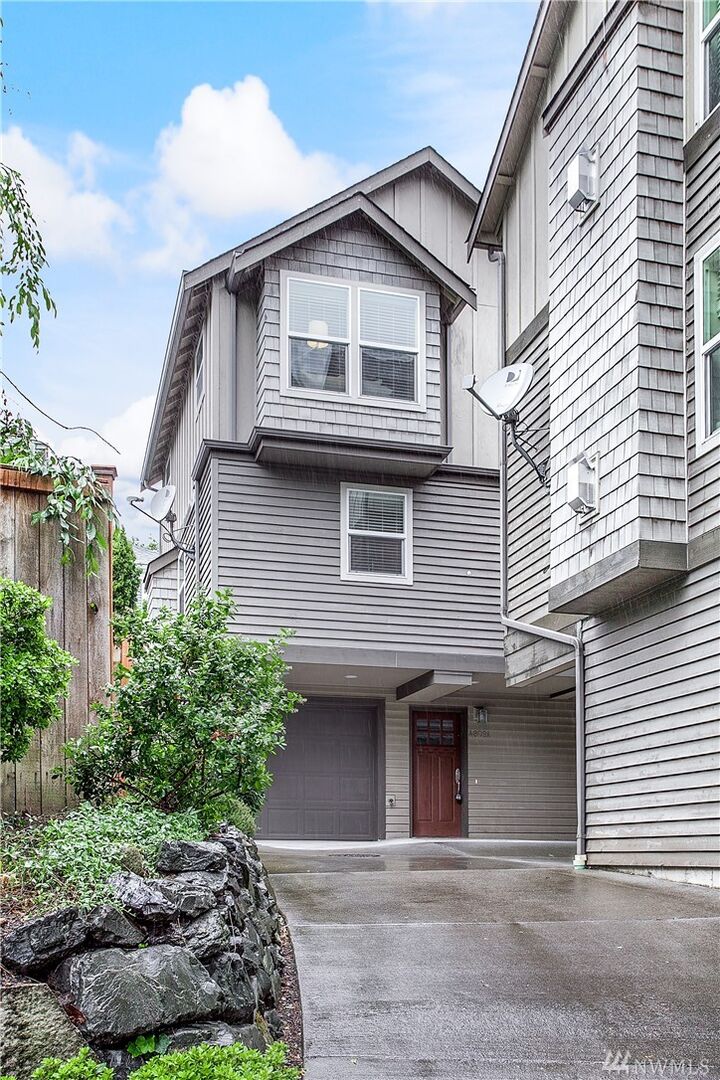 4809 Stone Wy N A  Seattle WA 98103 photo