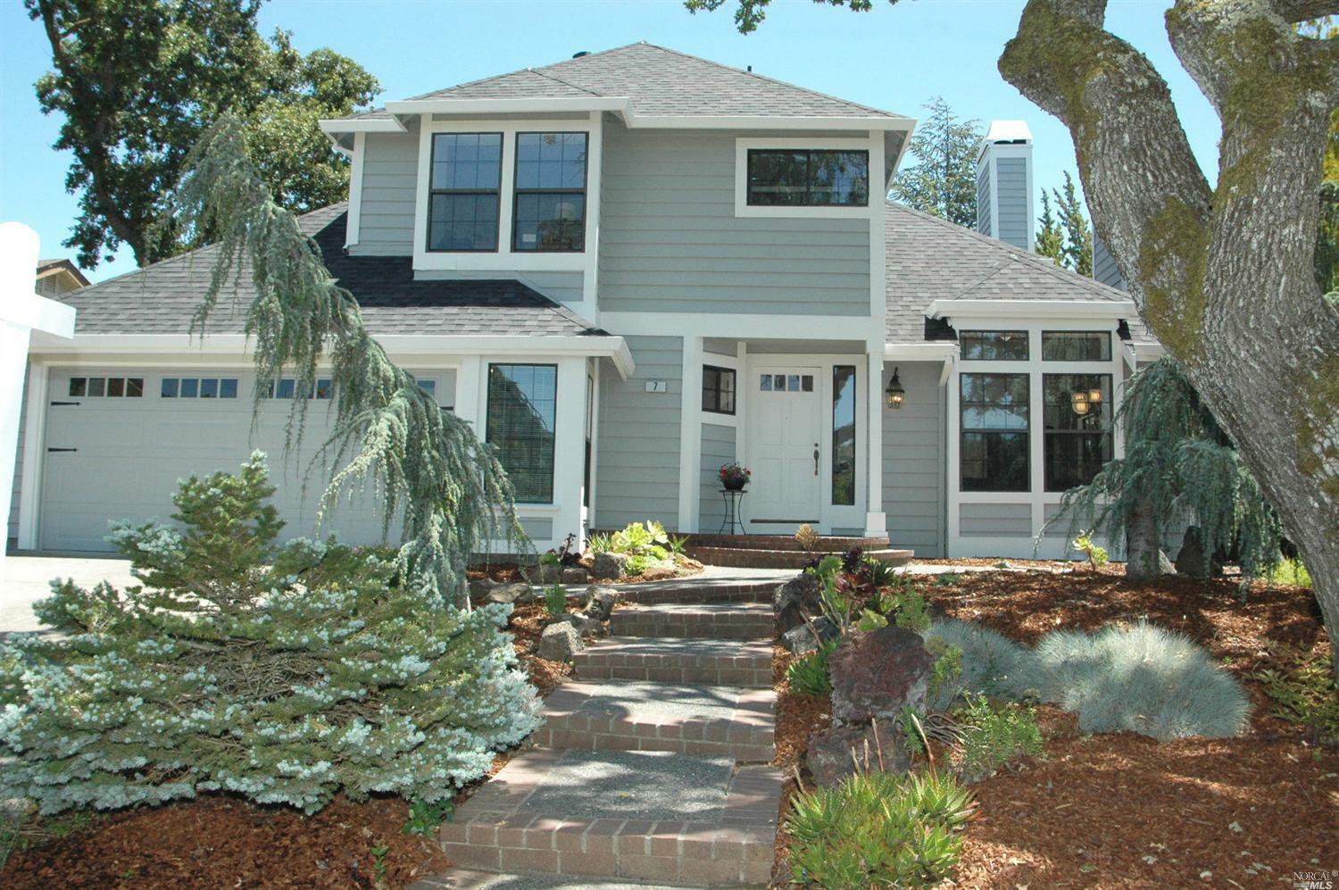 Property Photo: 7 Woodgate Place CA 94945