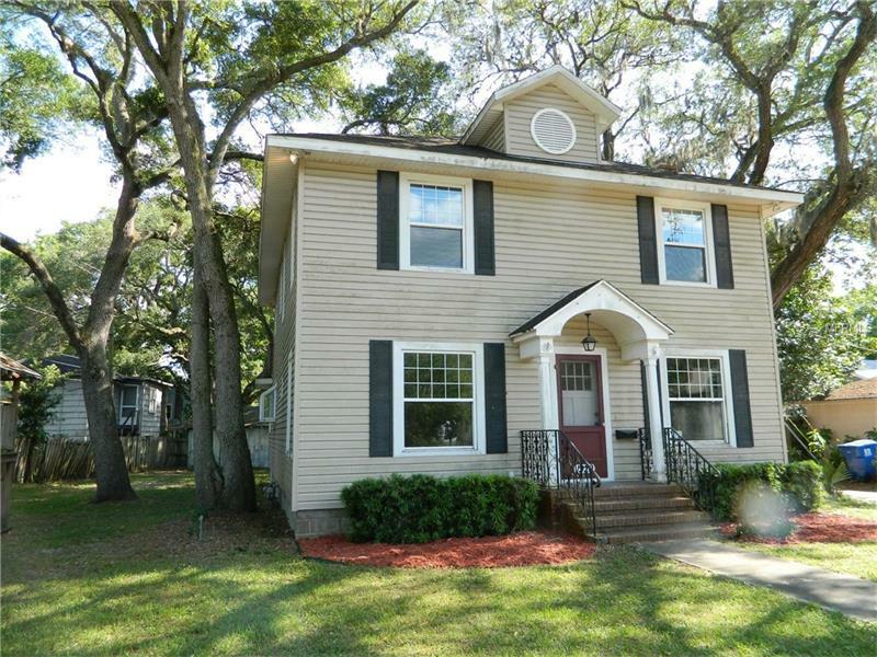 Property Photo:  1320 24th Avenue N  FL 33704 