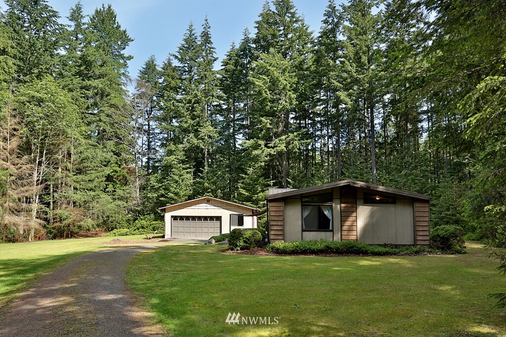 Property Photo: 5880 Pioneer Park Place WA 98260