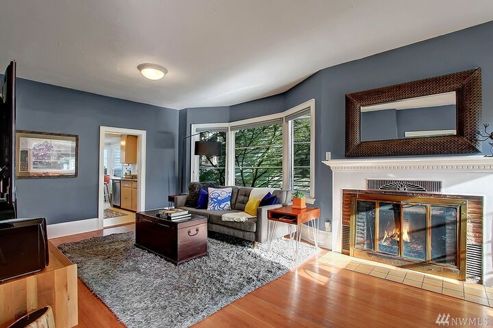 Property Photo:  3656 Whitman Ave N  WA 98103 