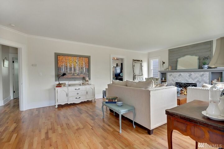 Property Photo:  412 S 35th St  WA 98418 