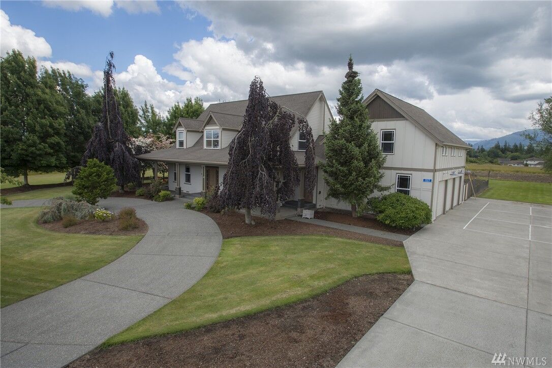 Property Photo:  3620 Carol Place  WA 98273 