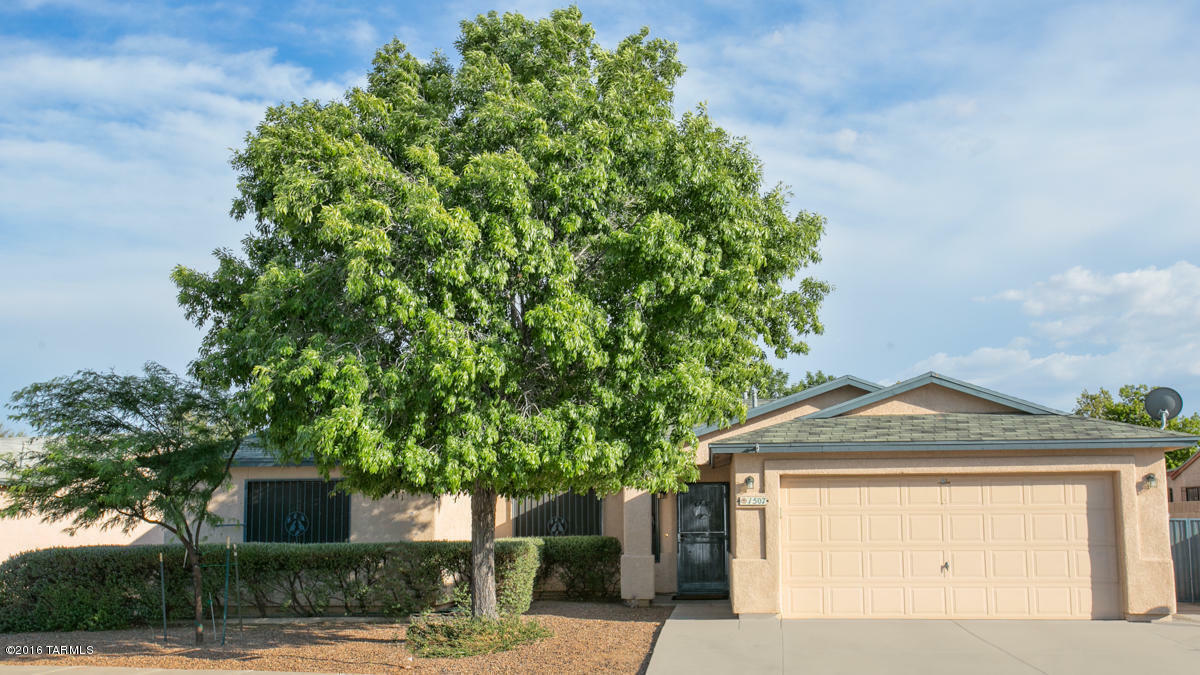 Property Photo:  1507 W Thatcher Street  AZ 85746 