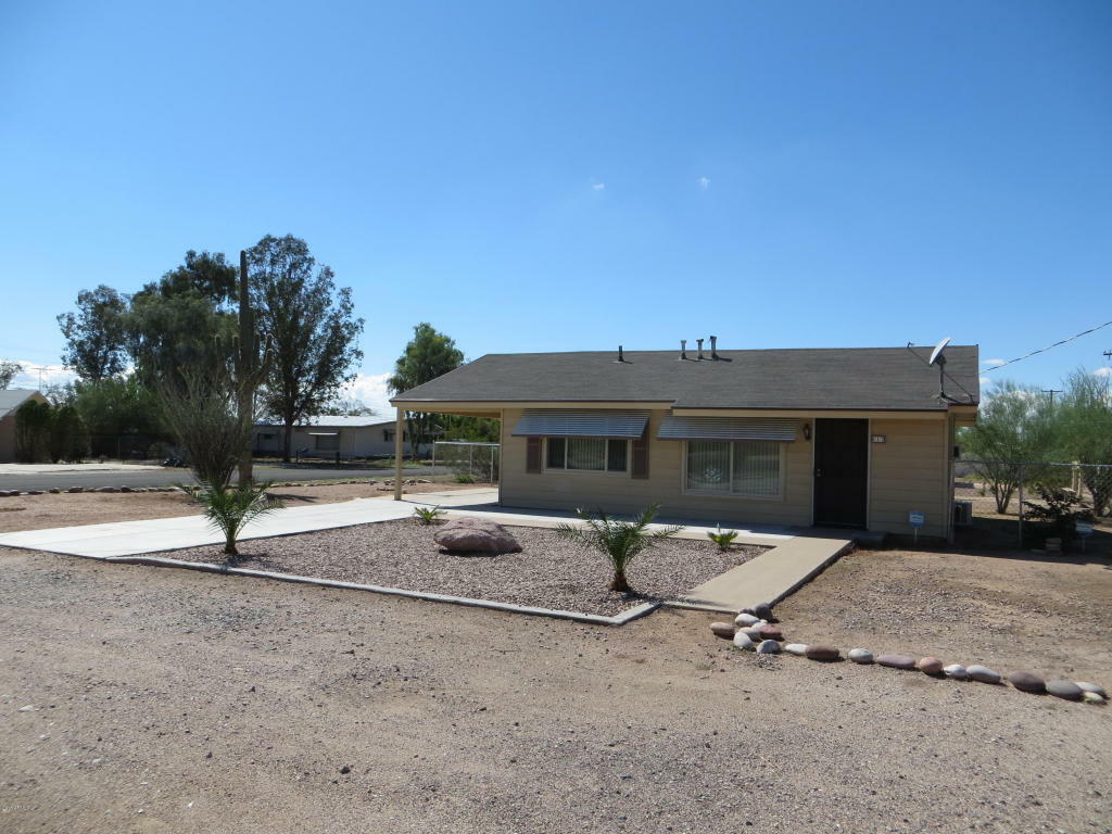 Property Photo:  512 S Meridian Road  AZ 85120 