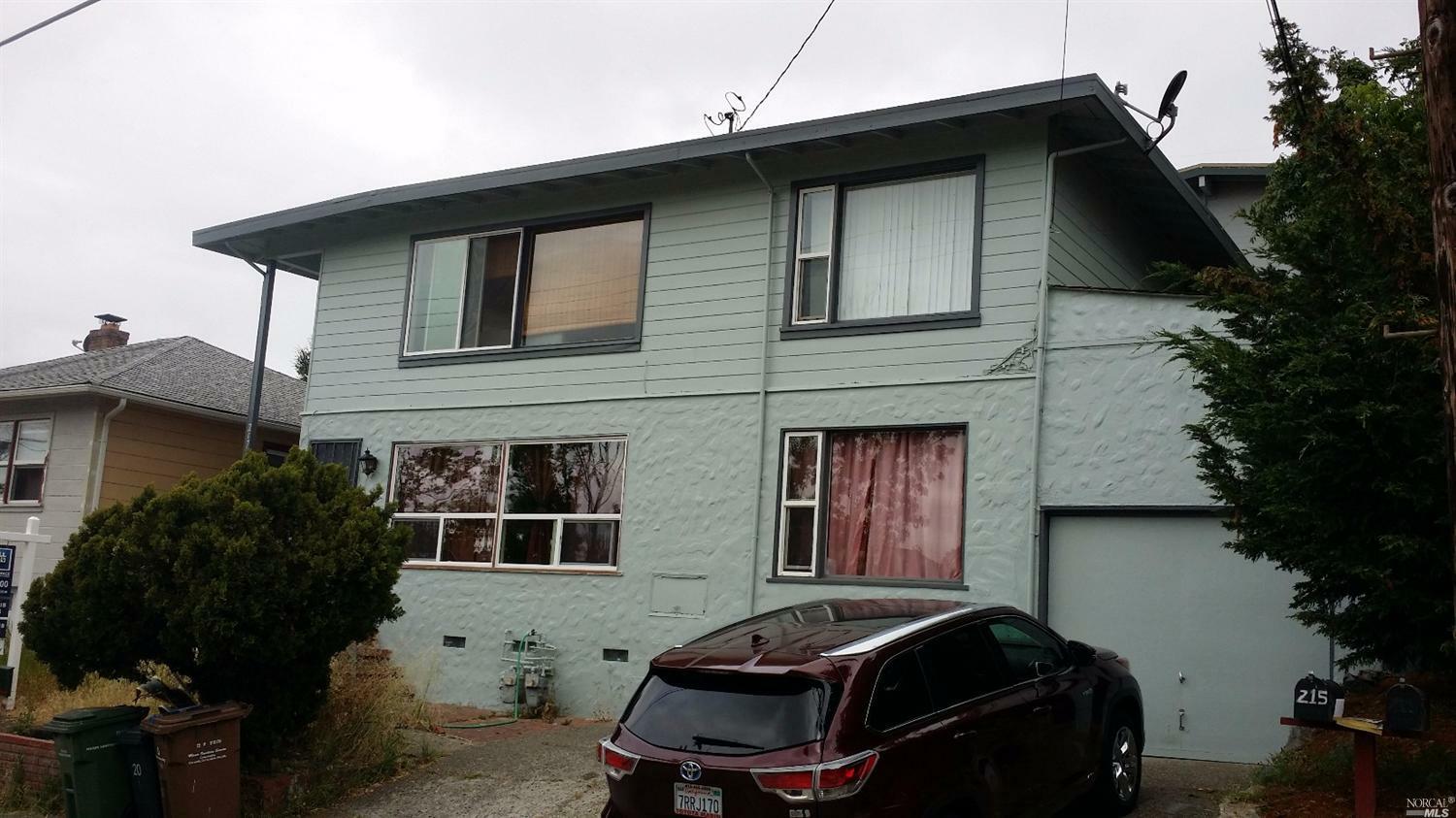 Property Photo:  215 Union Street  CA 94901 