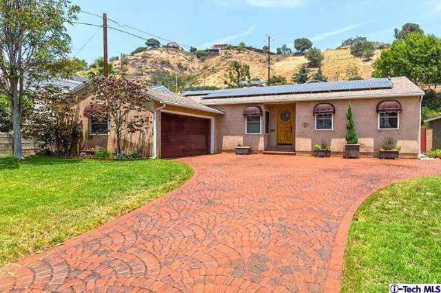 Property Photo:  2730 North Kenneth Road  CA 91504 